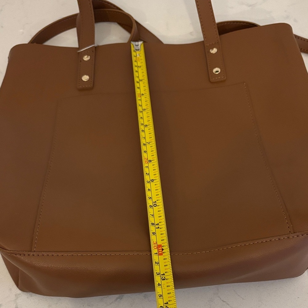Henny + Lev Classic Tan Vegan Leather 2 in 1 Tote Bag with Front Pocket - Picture 9 of 9